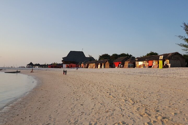 Zanzibar: Mnemba Island Snorkeling, Mnarani Turtles and Kendwa Beach Boat Trip