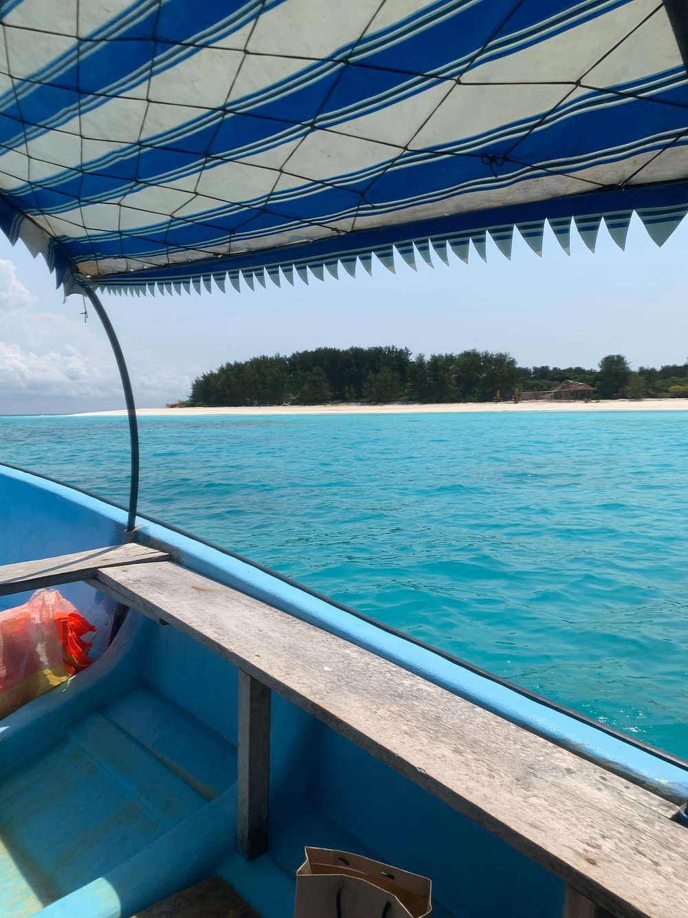 Zanzibar: Mnemba Island Snorkeling Trip and Seafood Lunch
