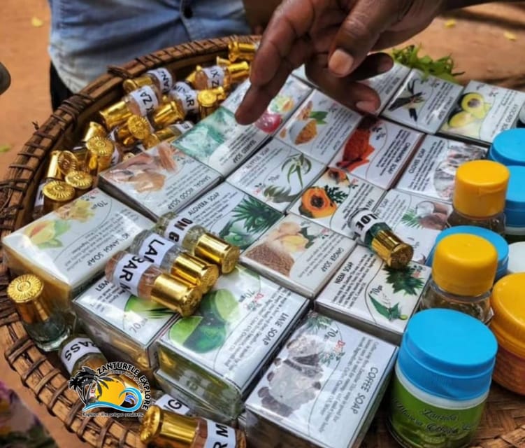 Zanzibar: Organic Spice Farm Guided Tour with Tasting and Lunch