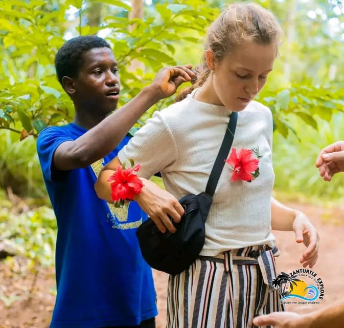 Zanzibar: Organic Spice Farm Guided Tour with Tasting and Lunch