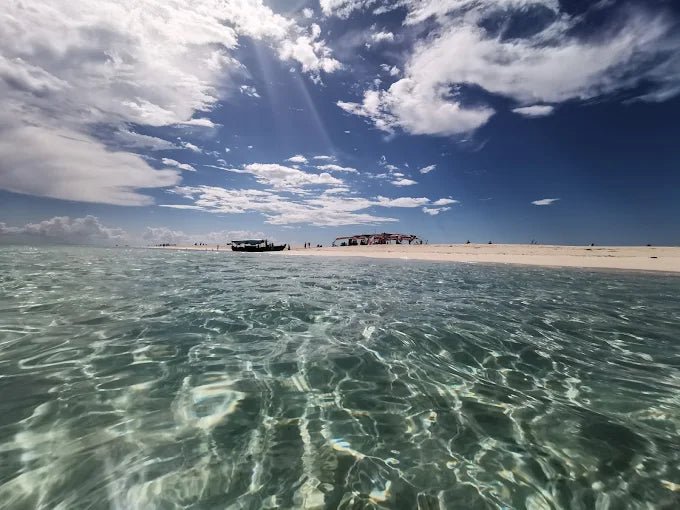 Zanzibar: Private Nakupenda Sandbank Boat Tour with Seafood Lunch for Couples
