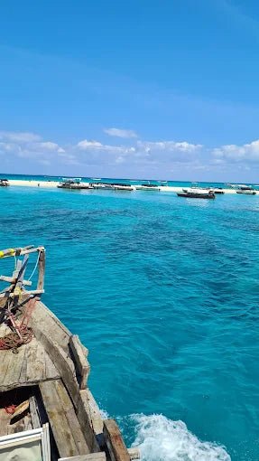 Zanzibar: Private Nakupenda Sandbank Boat Tour with Seafood Lunch for Couples