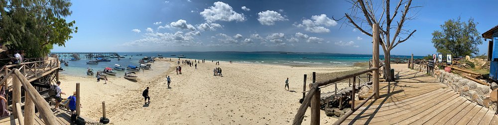 Zanzibar: Private Tour of Stone Town, Peace Memorial Museum and Nakupenda Beach