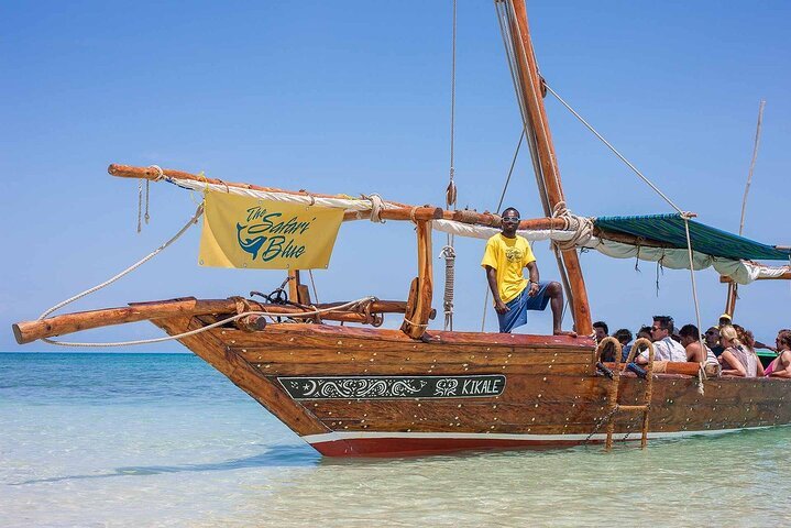 Zanzibar: Safari Blue and Kwale Island Snorkeling Day Trip with Seafood Lunch