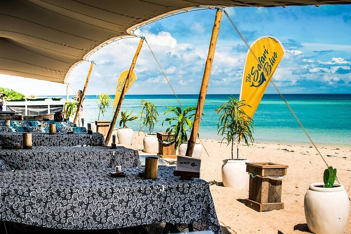 Zanzibar: Safari Blue and Kwale Island Snorkeling Day Trip with Seafood Lunch
