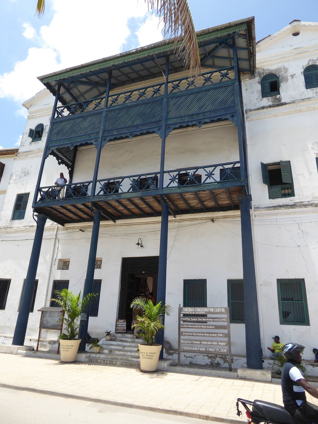 Zanzibar: Stone Town and Prison Island Guided Tour with Hotel Pickup