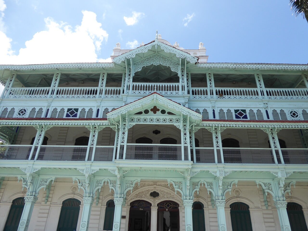 Zanzibar: Stone Town and Prison Island Guided Tour with Hotel Pickup