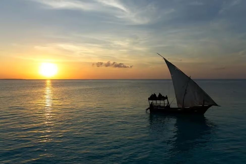 Zanzibar: Sunset Dhow Cruise from Nungwi or Kendwa with Hotel Pickup
