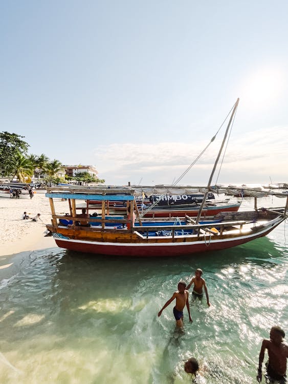 Zanzibar: Traditional Sunset Dhow Cruise from Nungwi or Kendwa