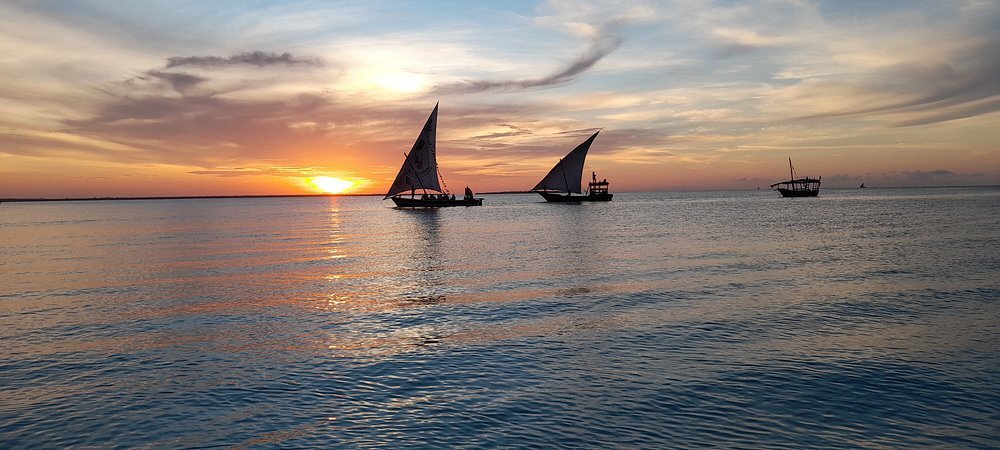 Zanzibar: Tumbatu Island Snorkeling and Sunset Dhow Cruise