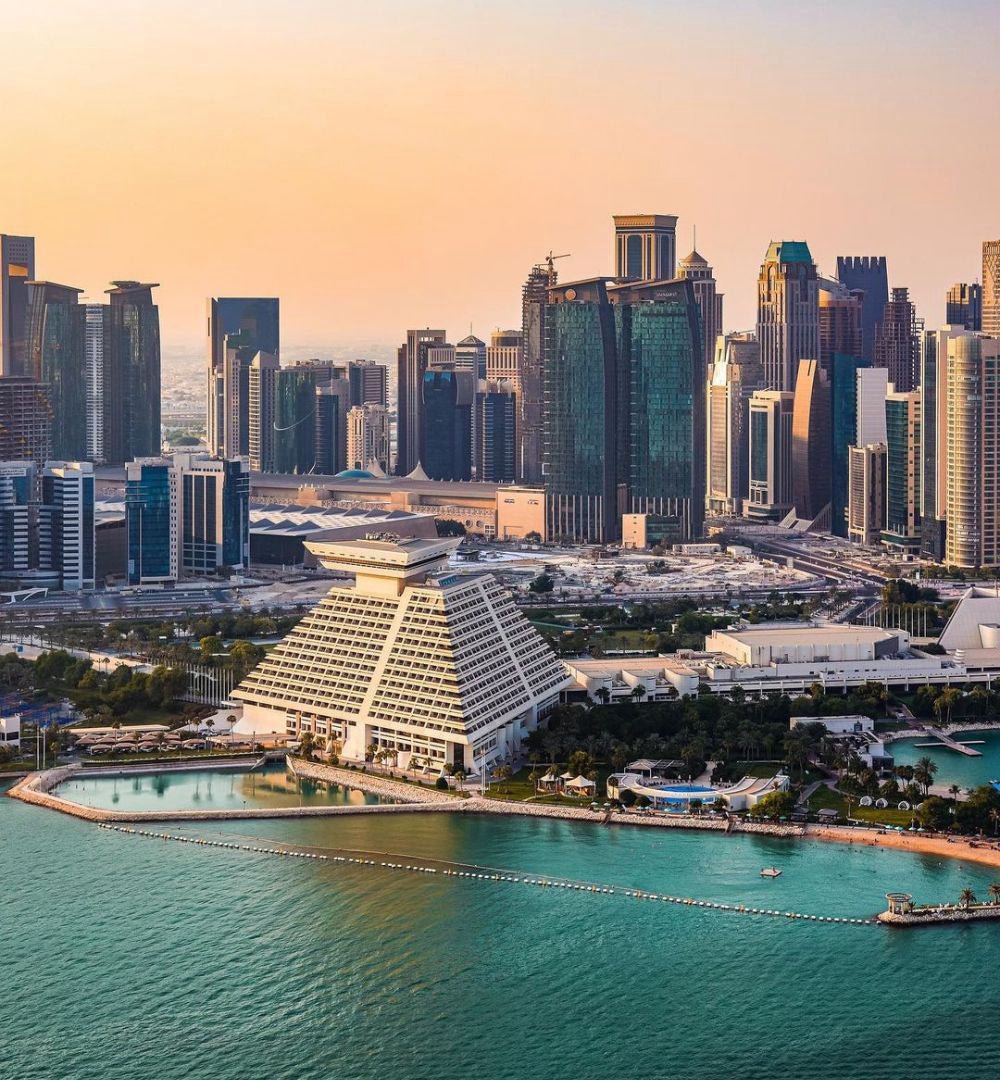 Doha: Helicopter Tour over Doha (Up to 4 passengers)