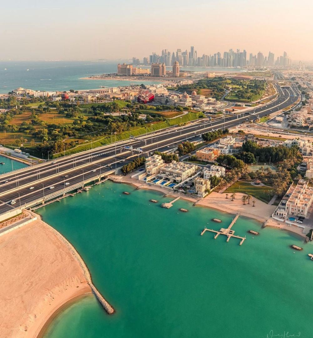 Doha: Helicopter Tour over Doha (Up to 4 passengers)