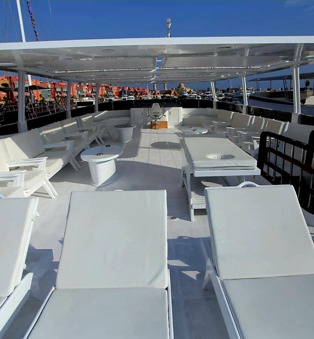 Hurghada: excursión de un día en barco privado de lujo