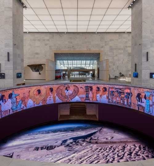 القاهرة: المتحف الوطني للحضارة المصرية، وأهرامات الجيزة وأبو الهول، وجولة خاصة لكبار الشخصيات