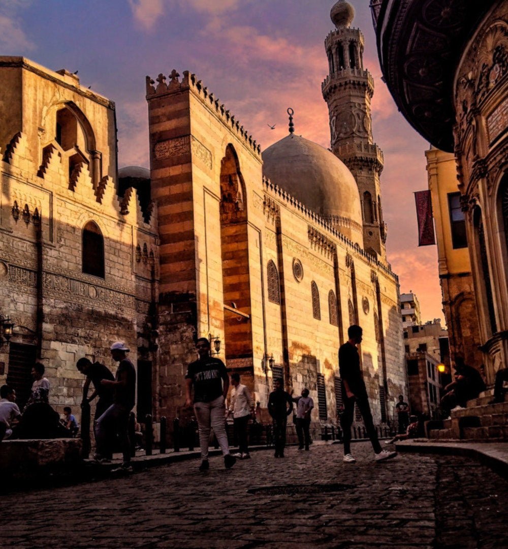 Cairo: Pyramids, Bazaar, Citadel Tour with Photographer