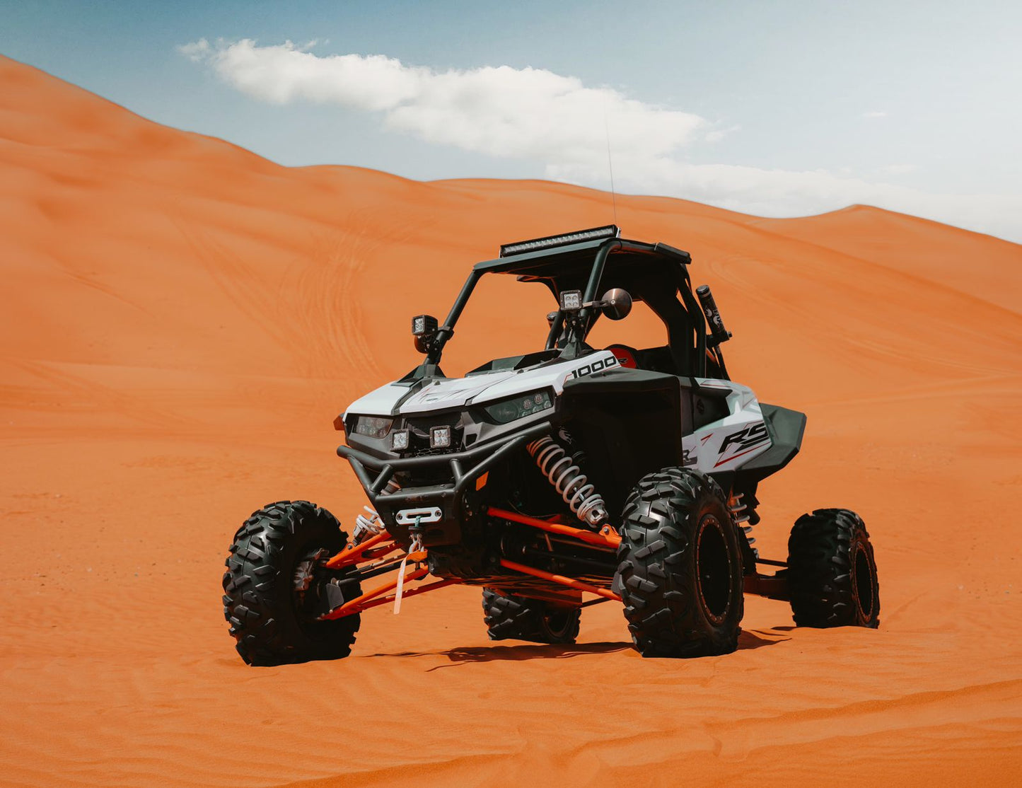 Dubai: 1000cc Dune Buggy Tour in the desert
