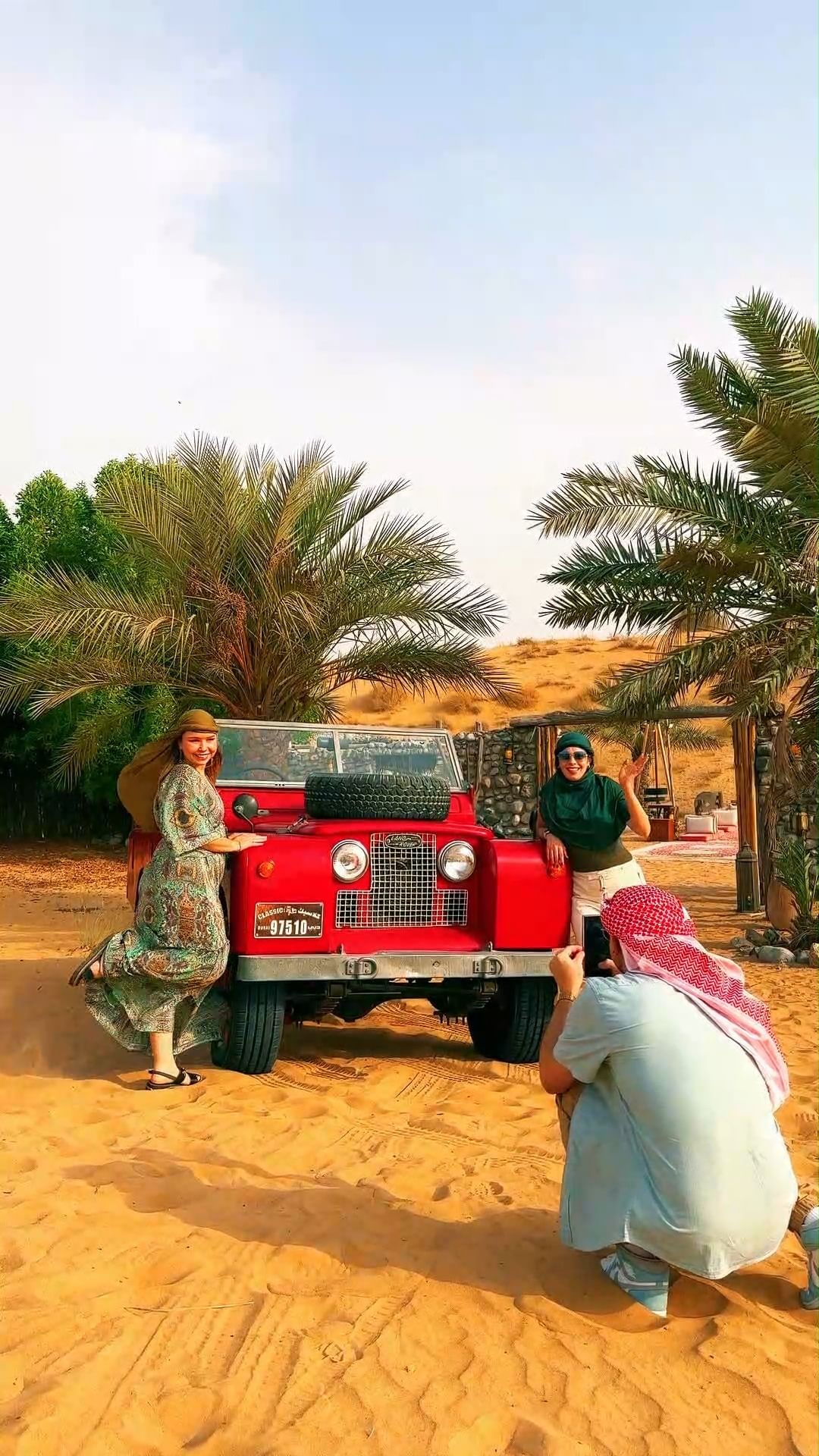 Dubai: Royal Falconry Training Experience (Private Cars)