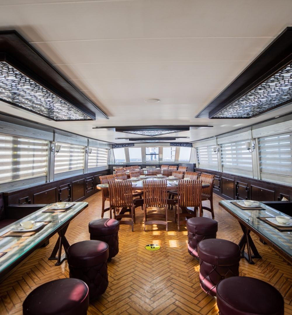 Hurghada: mergulho com snorkel 6 em 1 viagem de iate com buffet de almoço