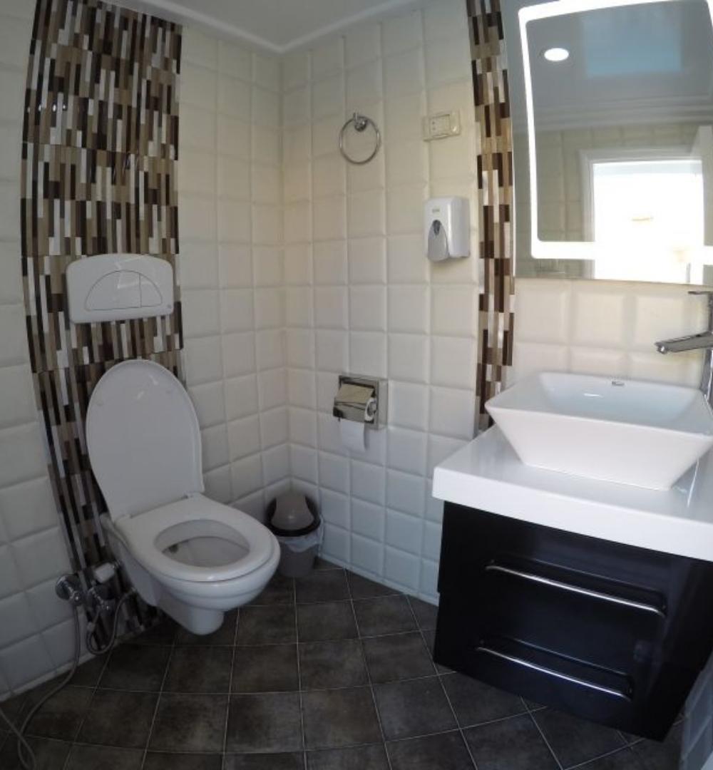 Hurghada: mergulho com snorkel 6 em 1 viagem de iate com buffet de almoço