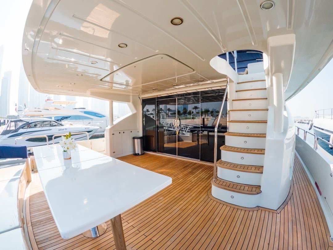 Dubai: Kona 110 ft Luxury Yacht Private Rental