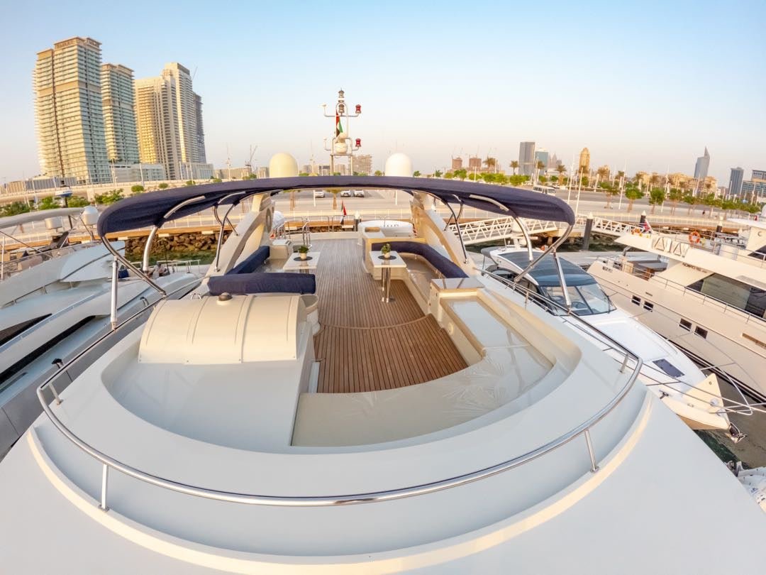 Dubai: Kona 110 ft Luxury Yacht Private Rental