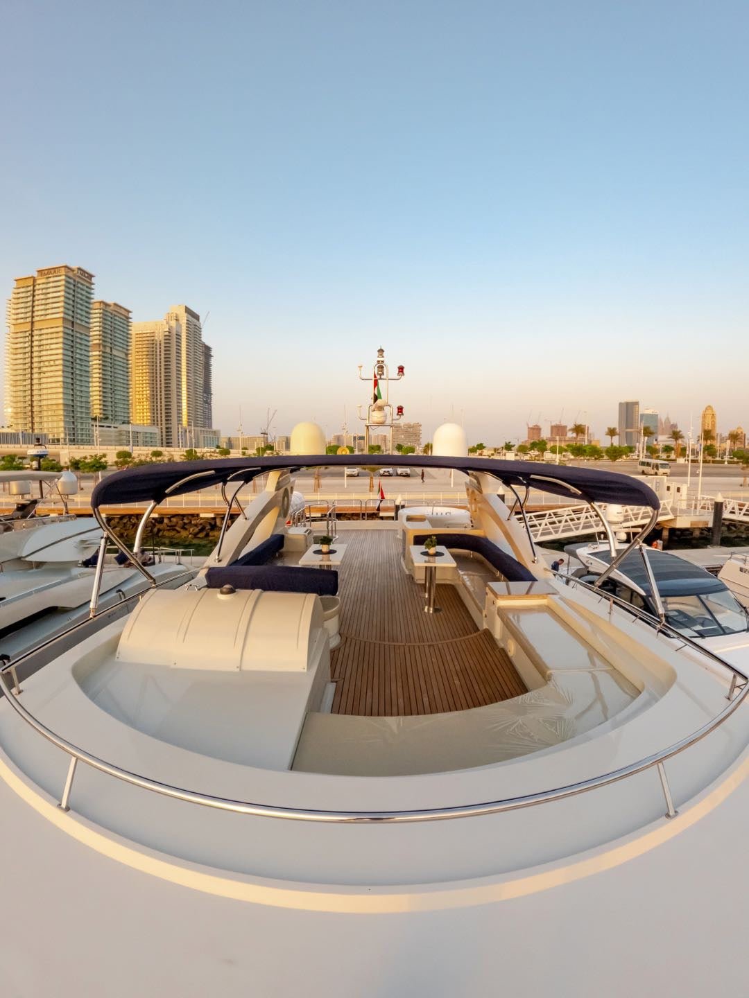 Dubai: Kona 110 ft Luxury Yacht Private Rental