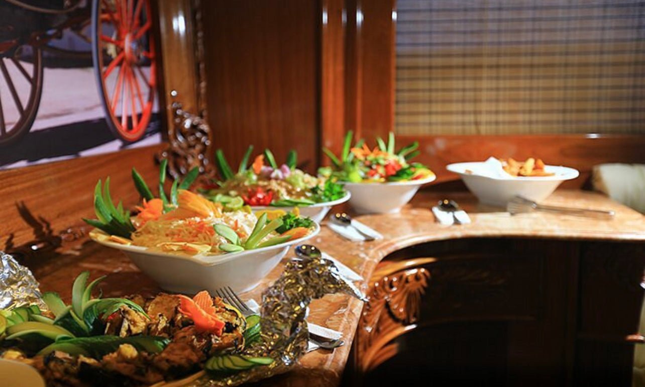 沙姆沙伊赫:高级浮潜游轮和烧烤自助午餐