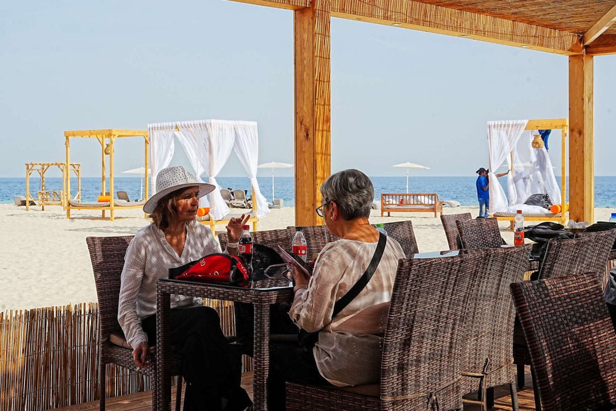 Doha: VIP Nocne Biwakowanie na Pustyni z Kolacją BBQ i Obserwacją Gwiazd