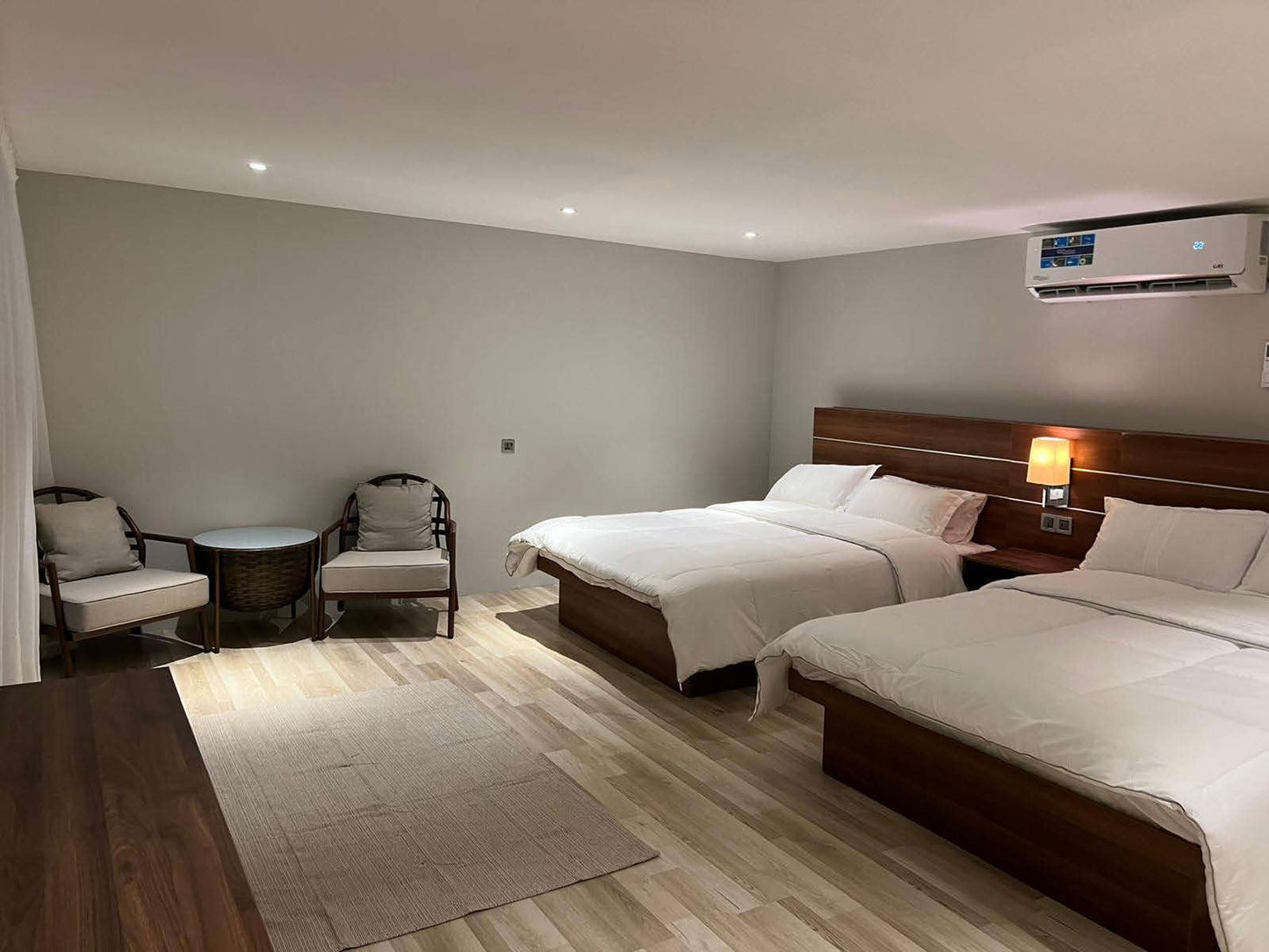 Doha: VIP Nocne Biwakowanie na Pustyni z Kolacją BBQ i Obserwacją Gwiazd