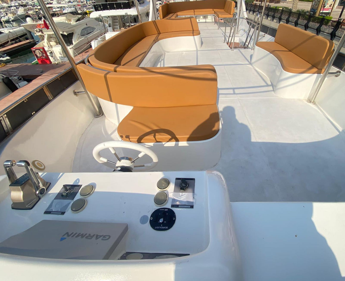 Doha: Private Yacht Rental