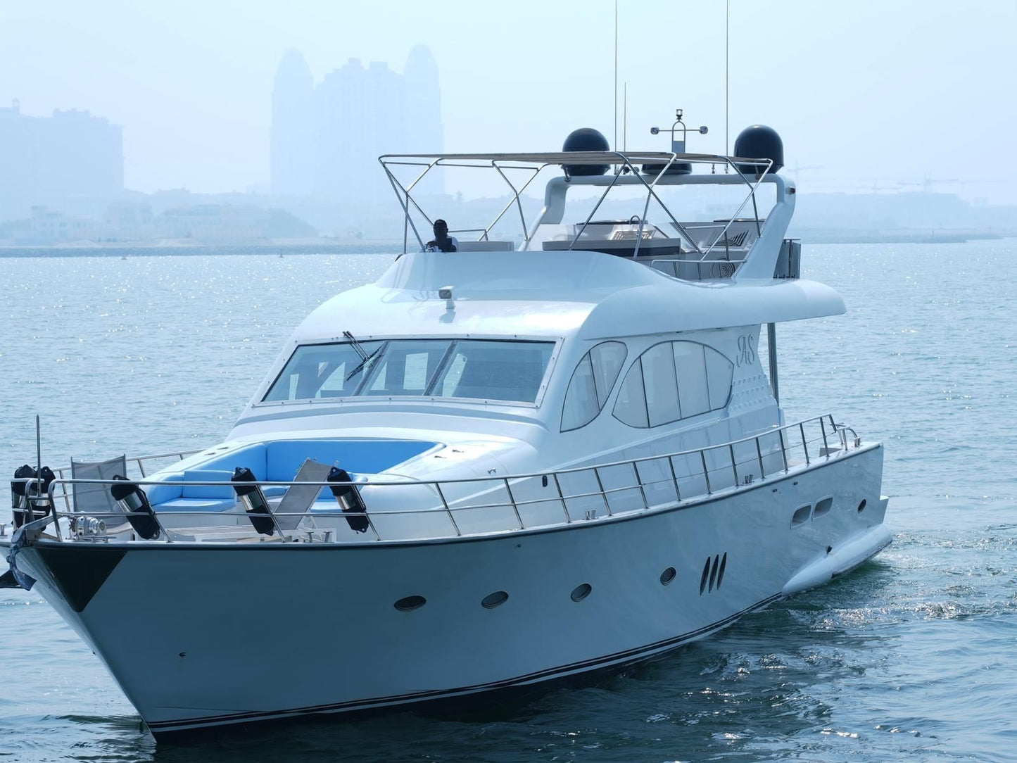 Doha: Private Yacht Rental
