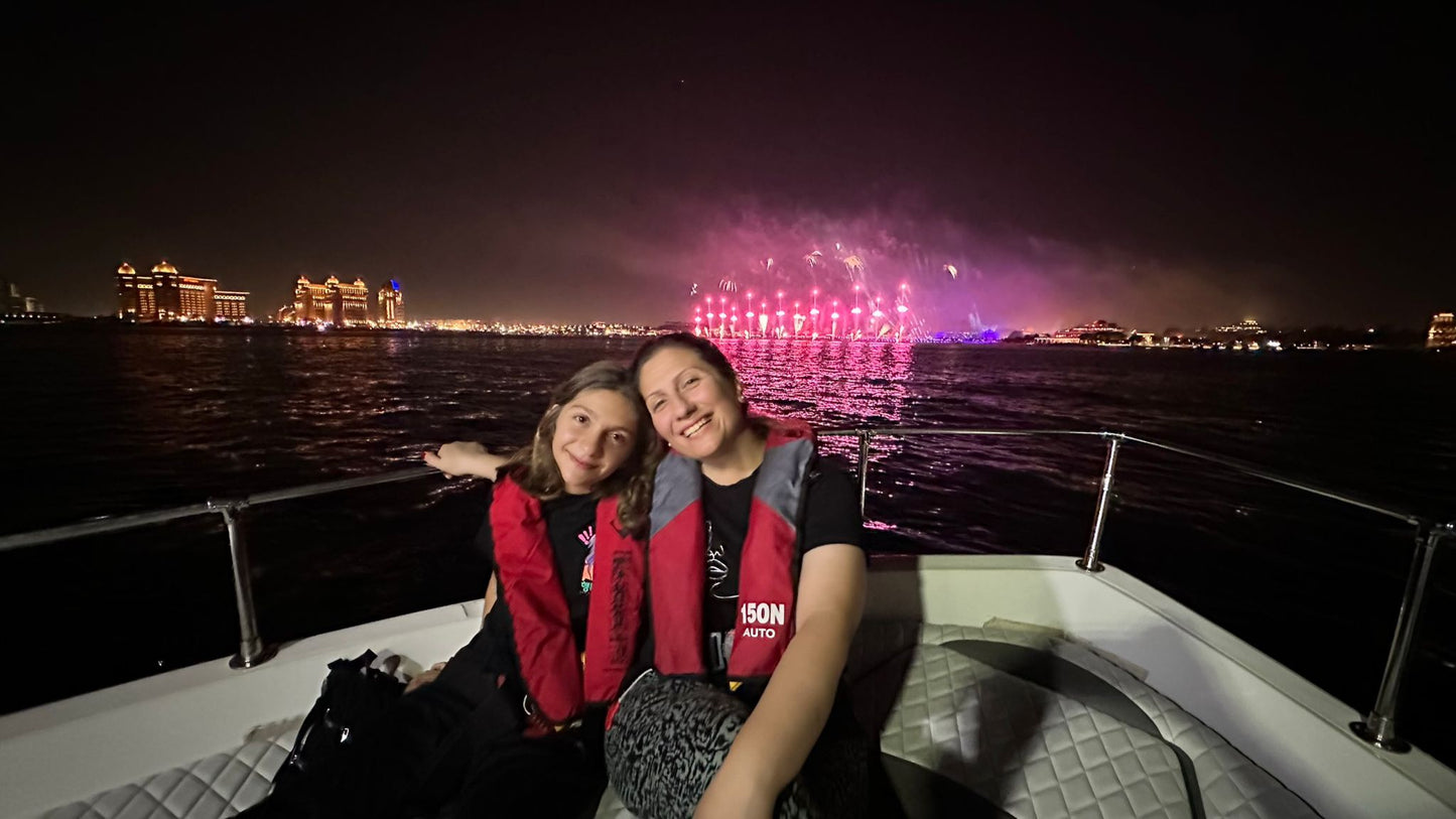 Doha: rejs statkiem o zachodzie słońca i nocą wzdłuż promenady Doha