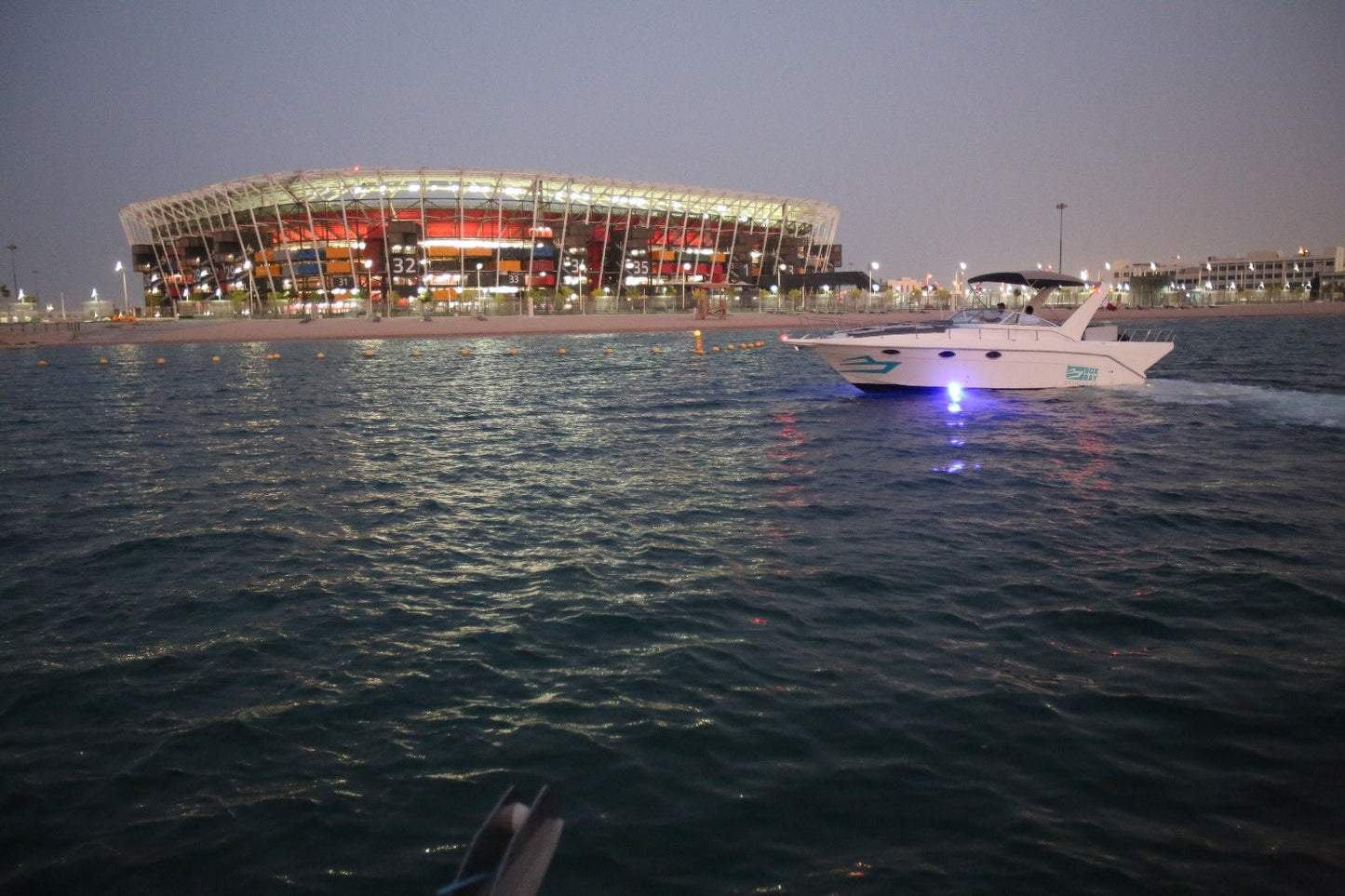 Doha: rejs statkiem o zachodzie słońca i nocą wzdłuż promenady Doha