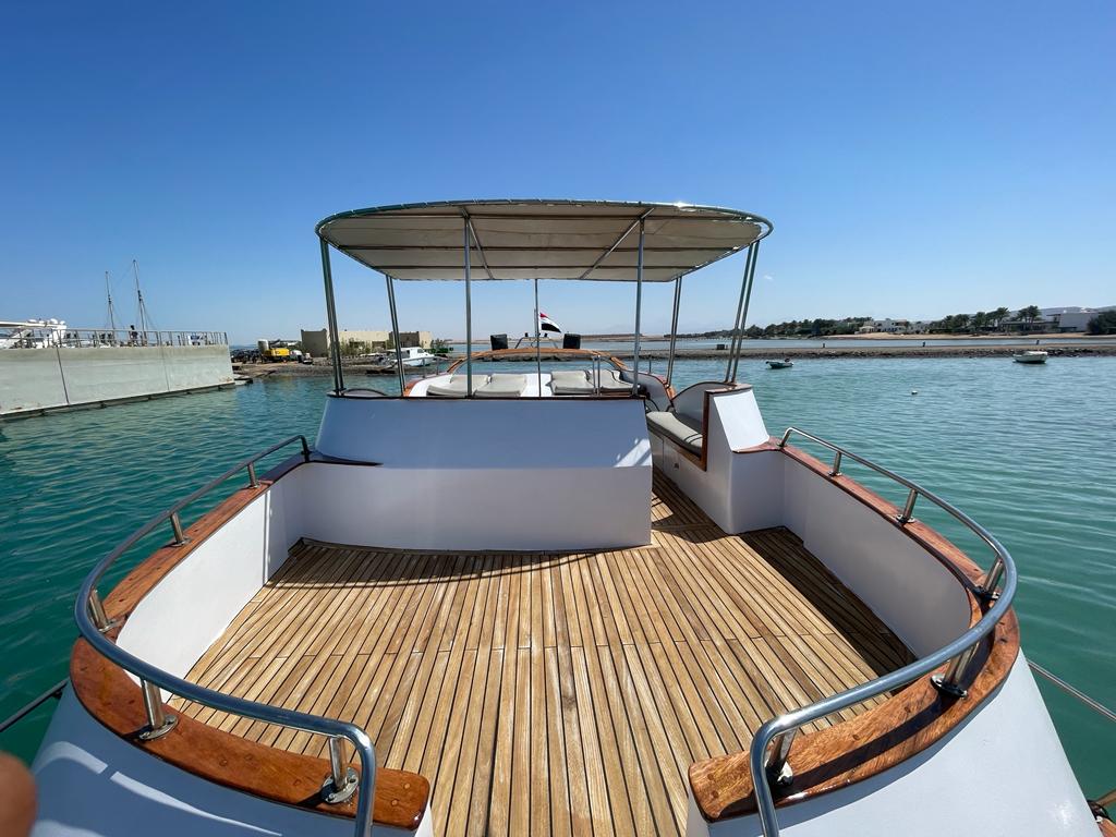 El Gouna: excursión de un día en barco privado a Bayoud