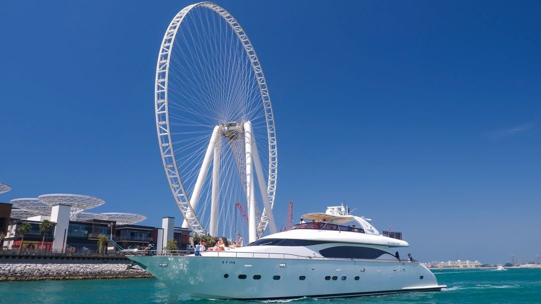 Dubai: Marina Evening Yacht Tour with Live BBQ