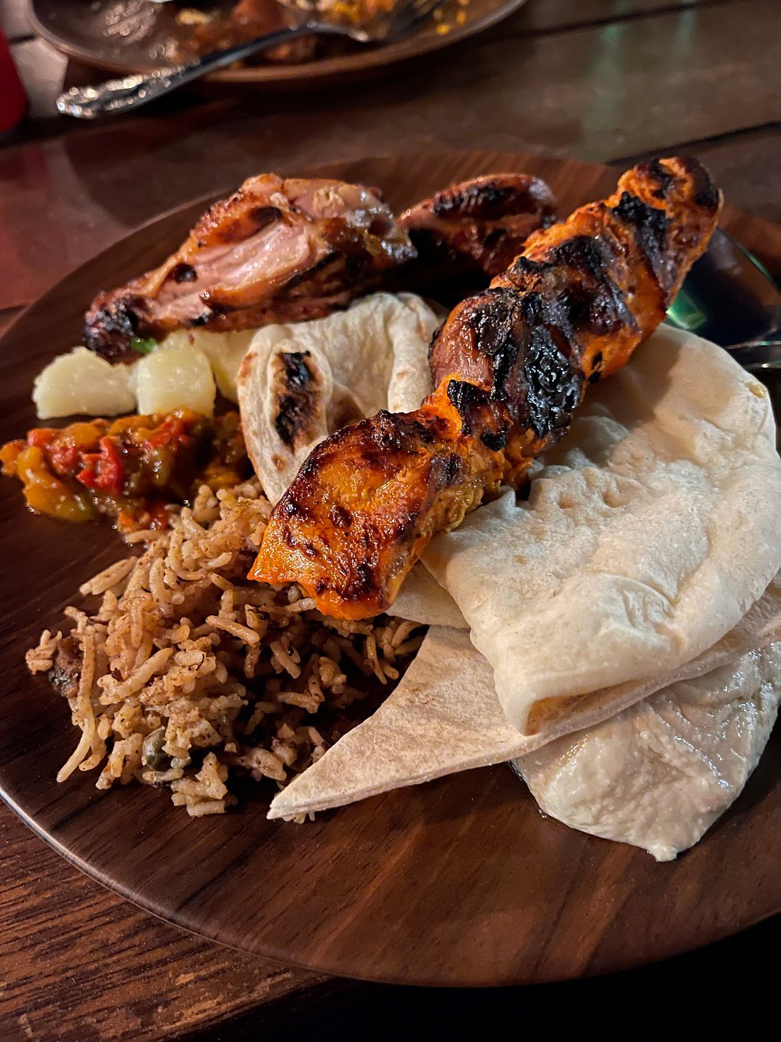 Dubai: Rote Dünen mit dem Quad, Kamelritt, Sandboarding und BBQ im Al Khayma Camp