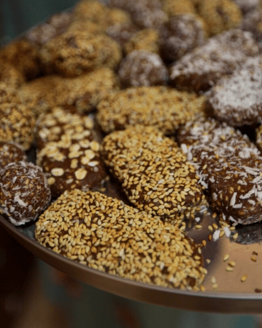 القاهرة: تجربة طبخ فطير المشلتت والتمور