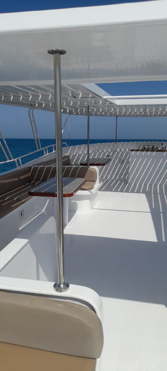 El Gouna: Private Boat Day Trip to Bayoud