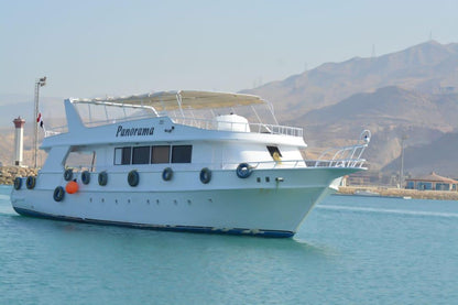 Ain El Sokhna: Panorama-Privatboot-Schnorchelausflug mit Mittagessen und alkoholfreien Getränken