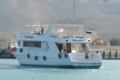 Ain El Sokhna: Panorama-Privatboot-Schnorchelausflug mit Mittagessen und alkoholfreien Getränken