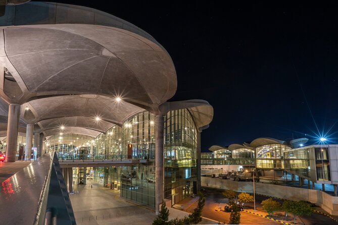 Amman: Queen Alia Uluslararası Havalimanı'ndan Amman Şehir Merkezine Özel Transfer