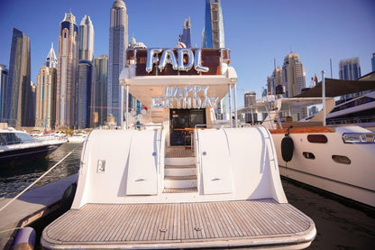Dubai: verjaardagsviering in stijl op een luxe jacht