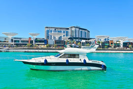 Dubai: Private Yacht Breakfast or Afternoon Coffee Experience