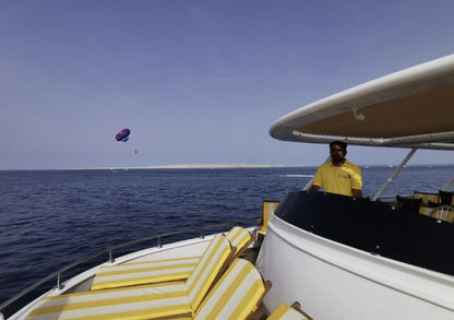 Ain El Sokhna: Panorama-Privatboot-Schnorchelausflug mit Mittagessen und alkoholfreien Getränken