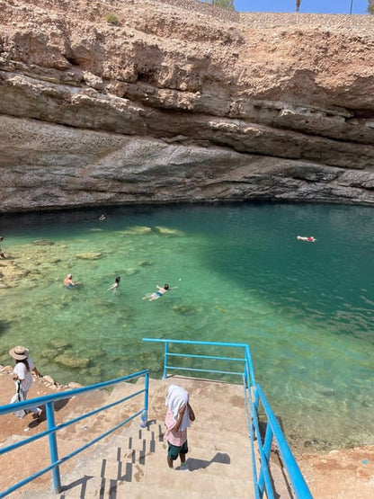 Muscat: Private Wadi Shab Hike & Bimmah Sinkhole Tour with Lunch
