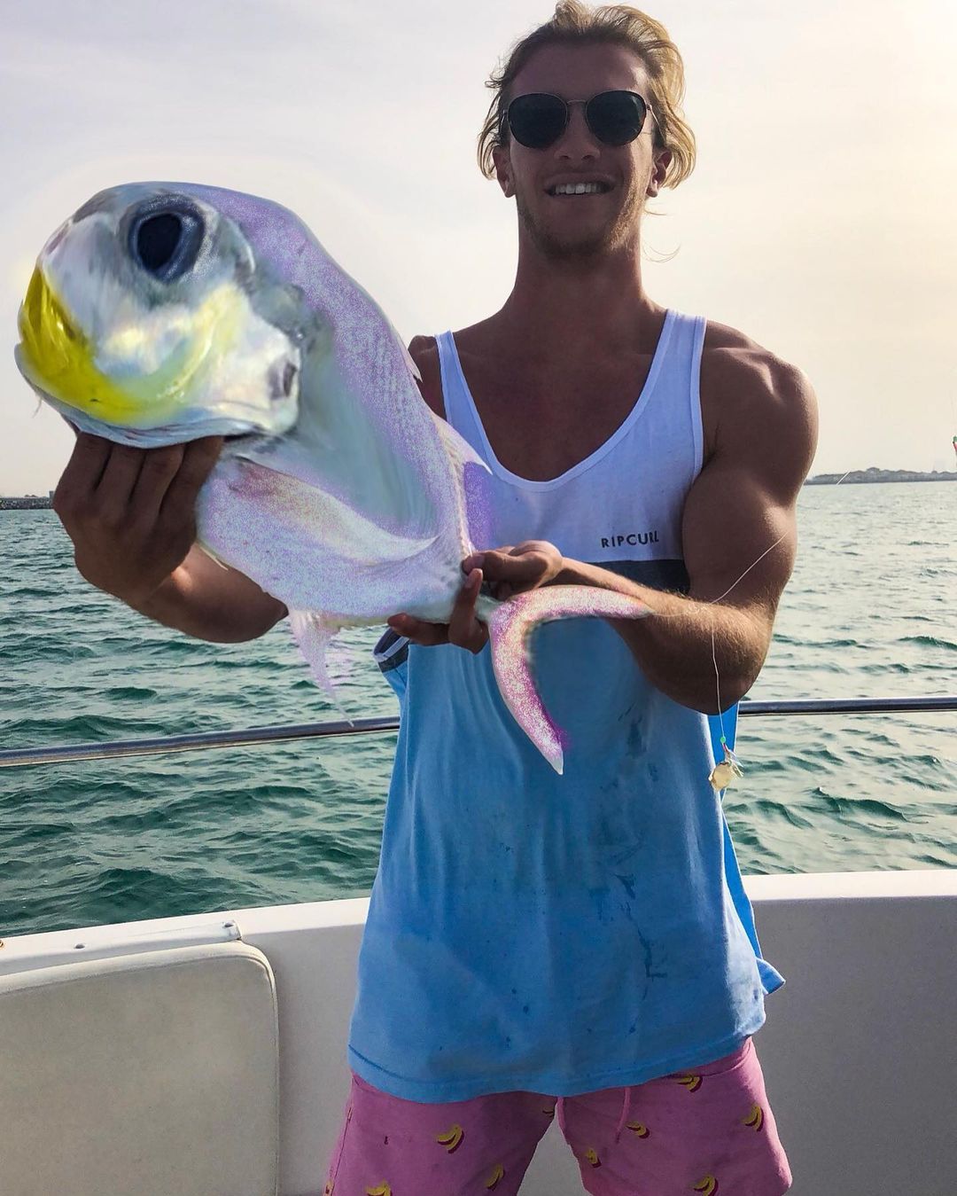 Dubai: Deep Sea Fishing in Dubai Harbour Marina
