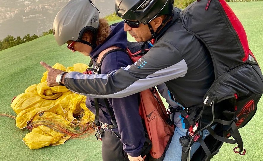 Jounieh: Paragliding-Aktivität über dem Libanon