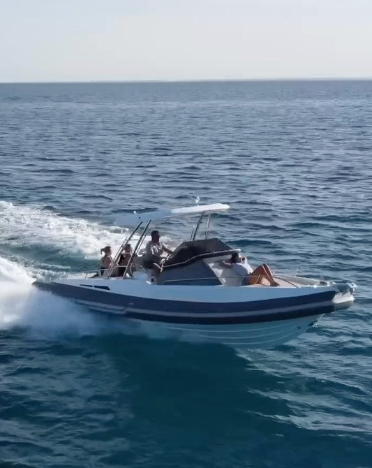 El Gouna: prywatna wycieczka luksusową łodzią motorową na Bayou, Shedwan lub wyspę Tawilah