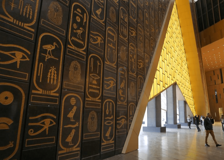 Biglietti salta fila per il Grande Museo Egizio, tour guidato e spettacolo di Tutankhamon