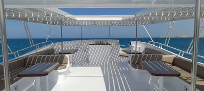 El Gouna: Private Boat Day Trip to Bayoud